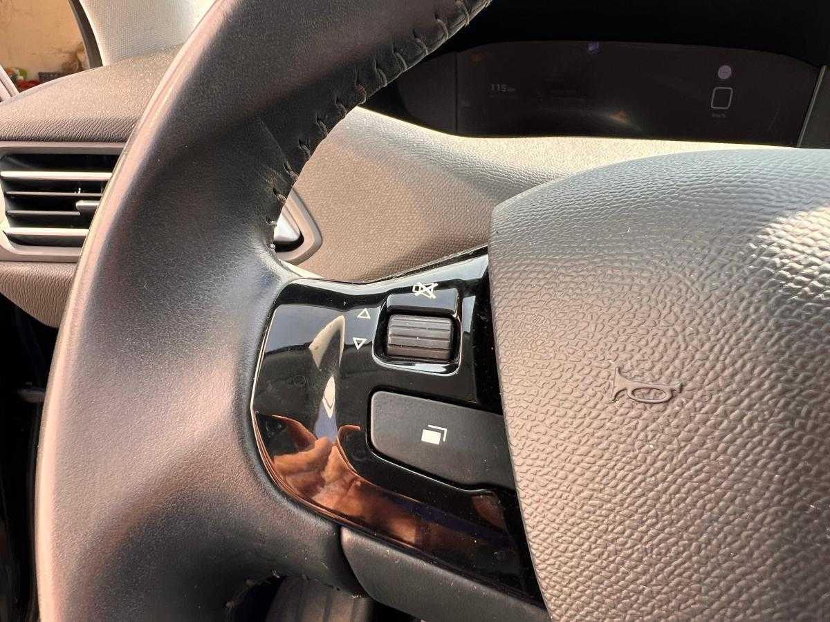 peugeot-308-2020-gasolina-1199cc