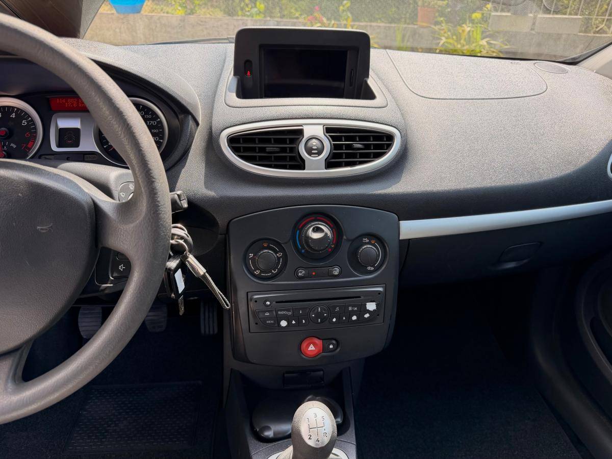 renault-clio-2010-gasolina-1149cc