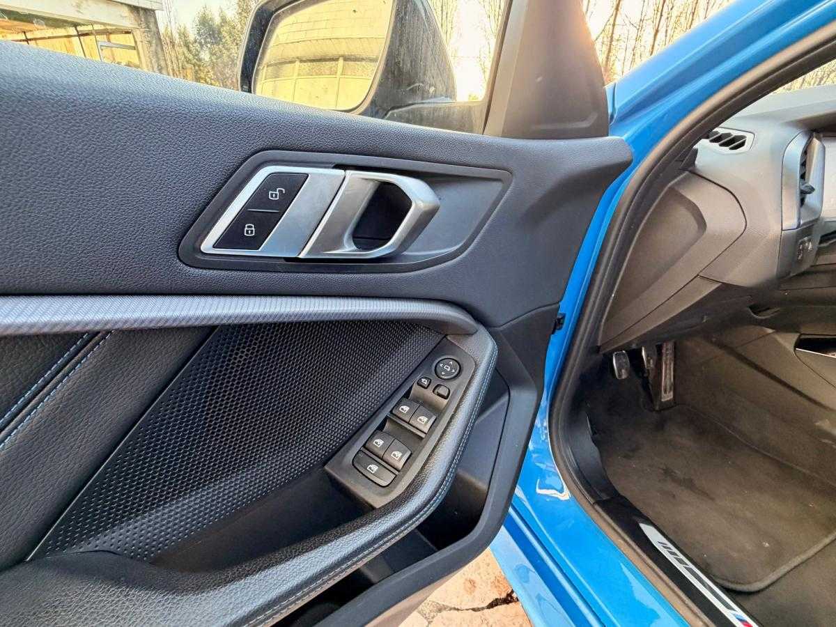 bmw-serie-1-2021-gasolina-1499cc
