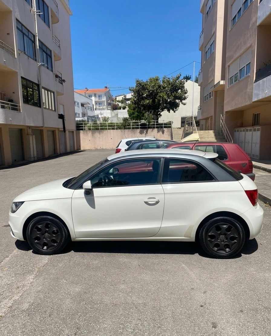audi-a1-2011-diesel-1598cc