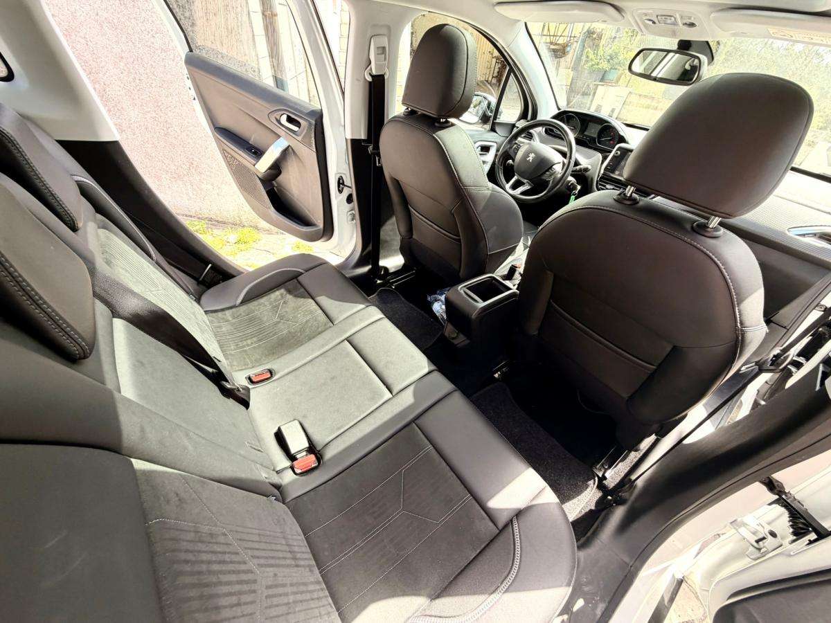 peugeot-2008-2016-gasolina-1199cc
