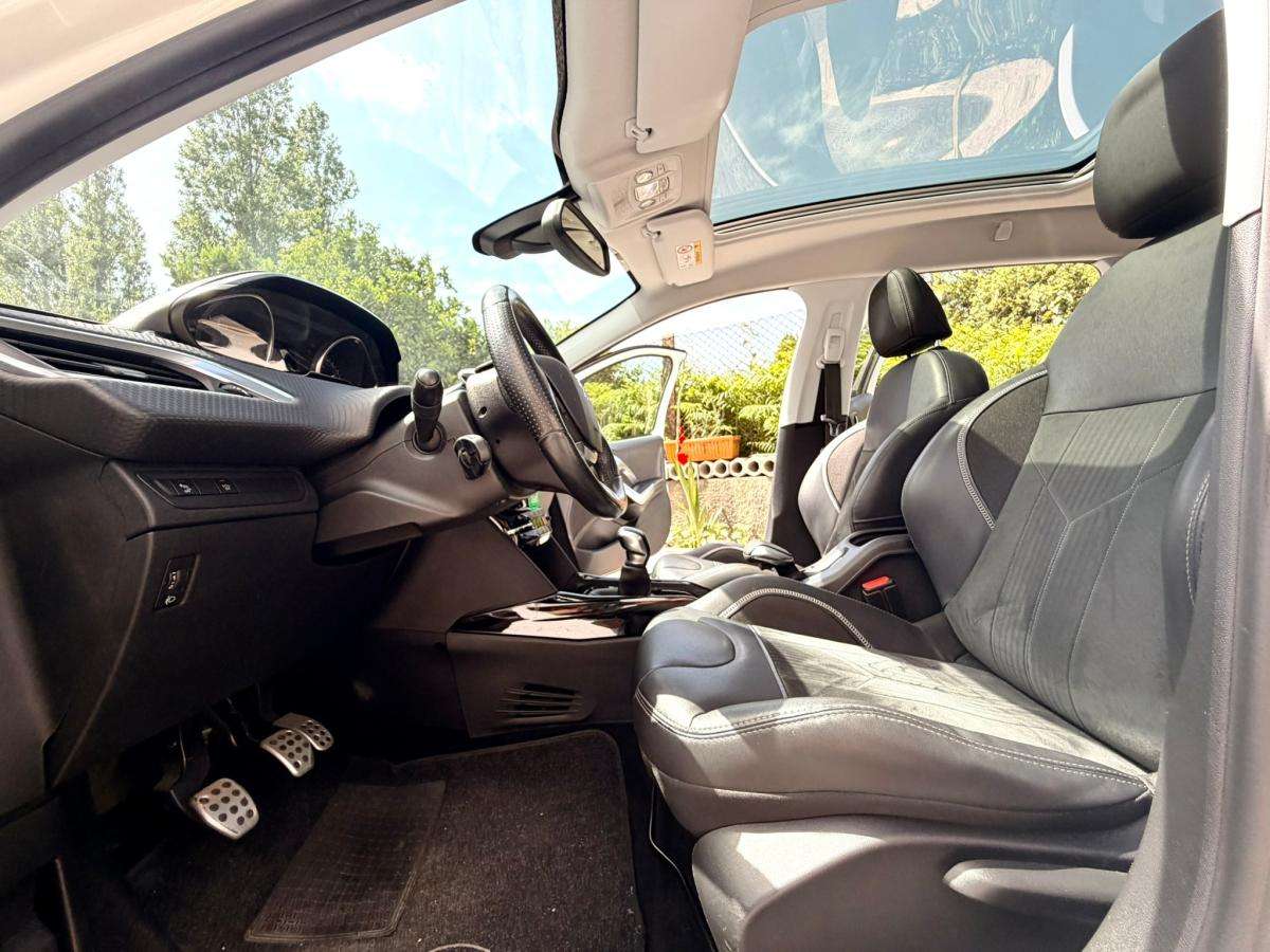 peugeot-2008-2016-gasolina-1199cc