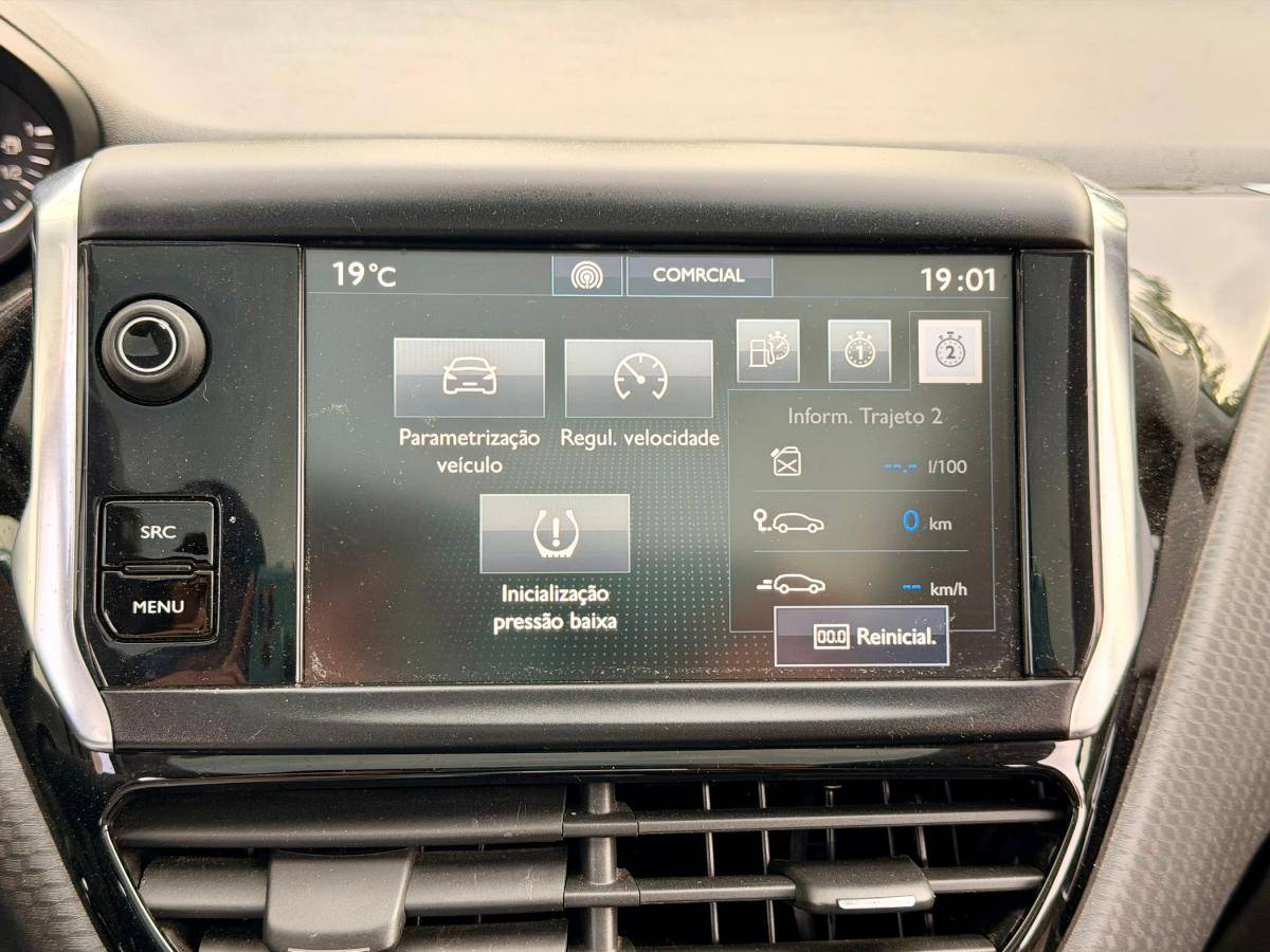 peugeot-2008-2017-gasolina-1199cc