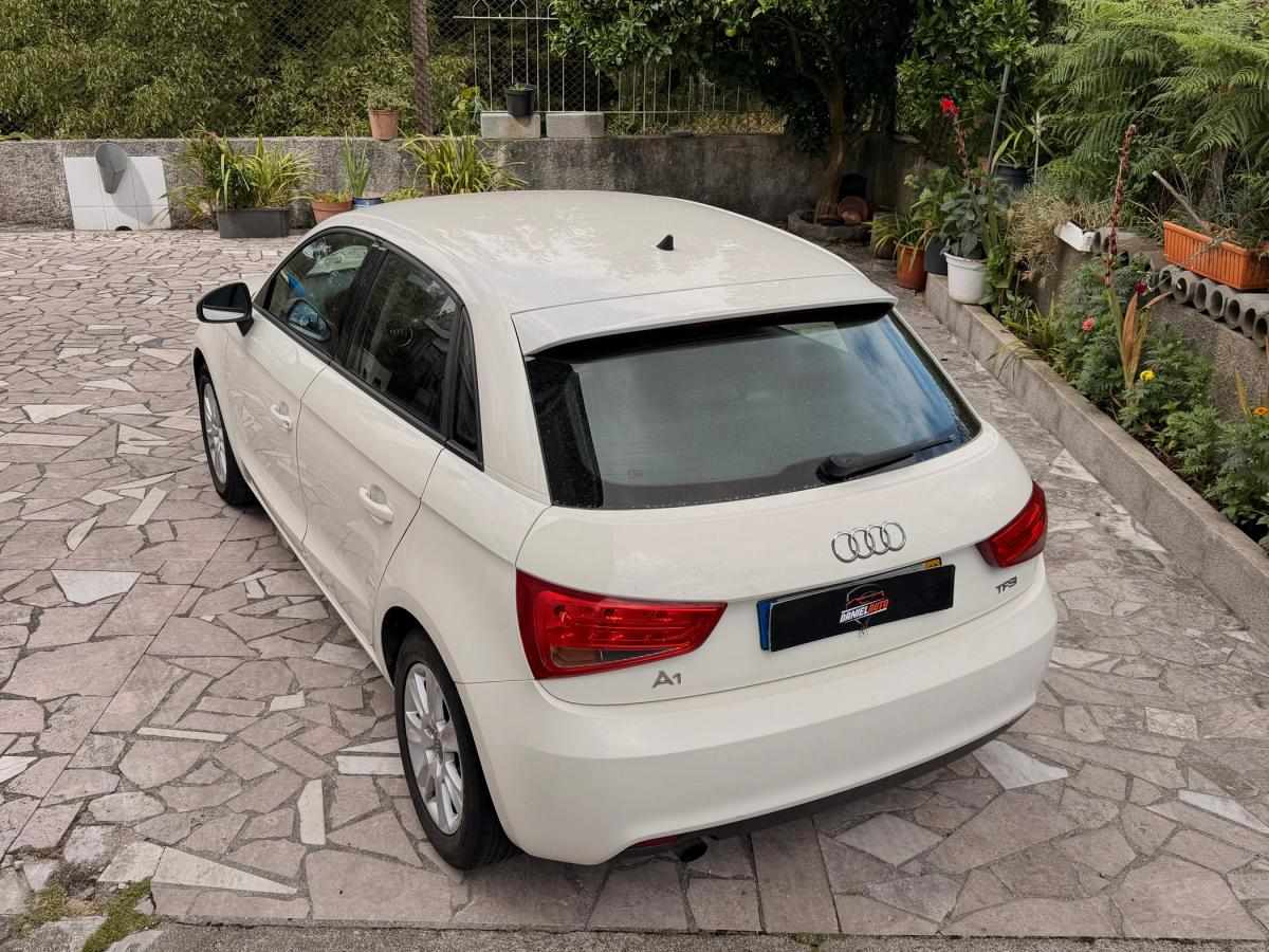 audi-a1-2012-gasolina-1197cc
