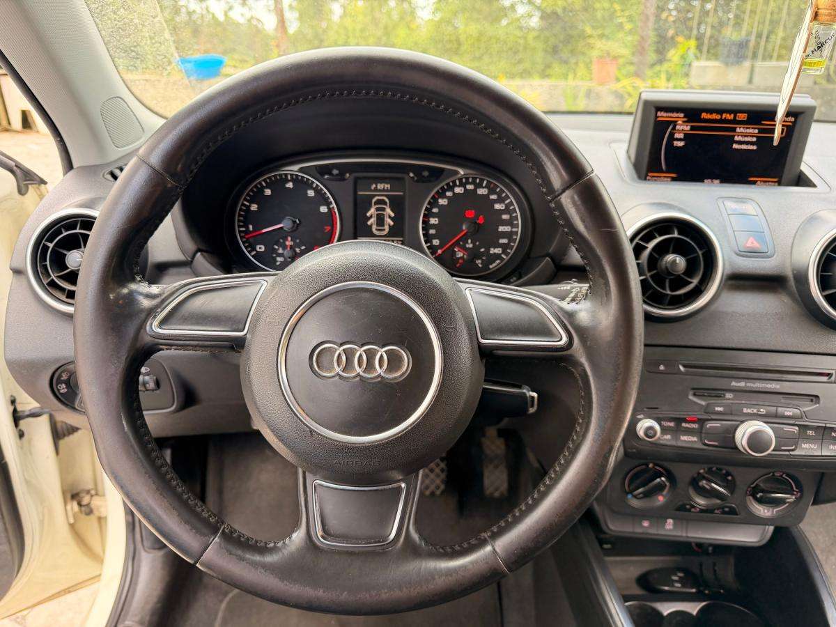 audi-a1-2012-gasolina-1197cc