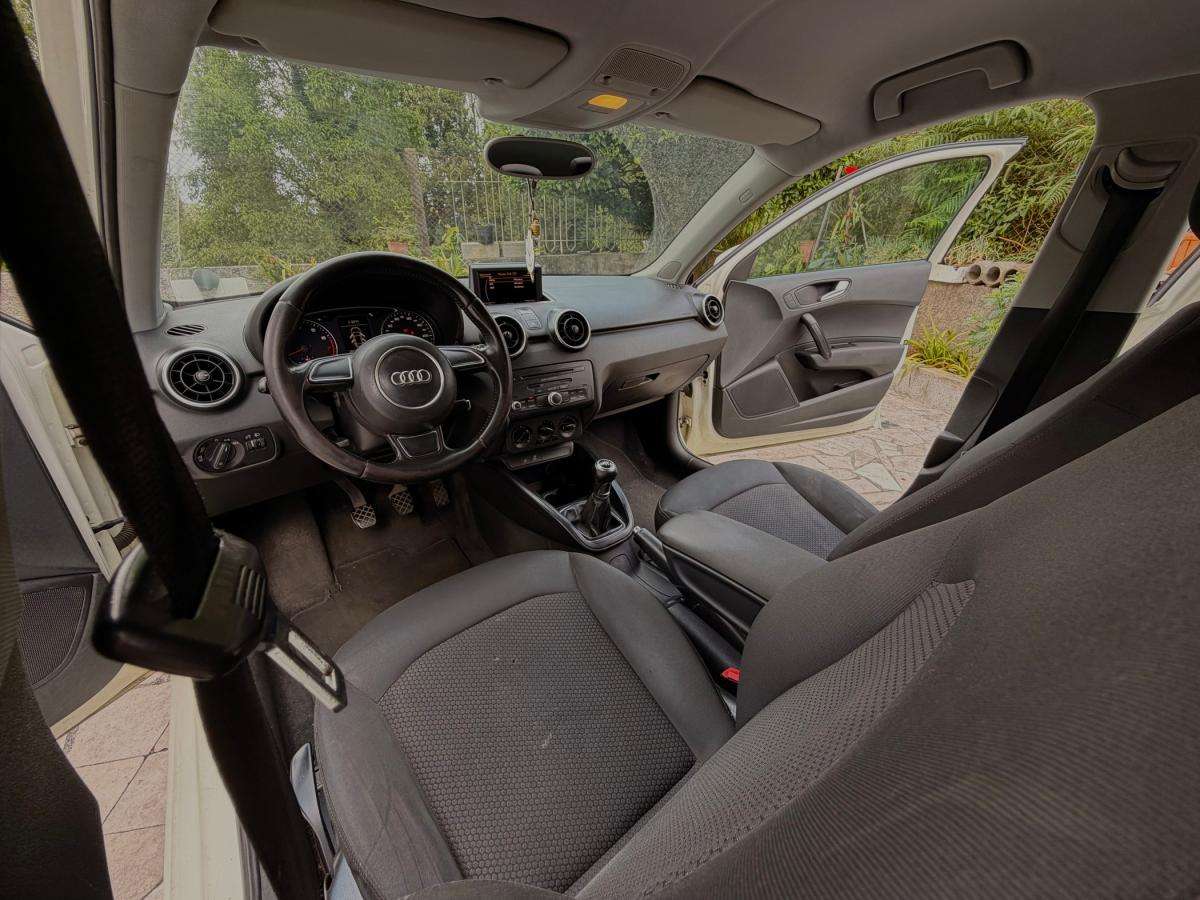 audi-a1-2012-gasolina-1197cc
