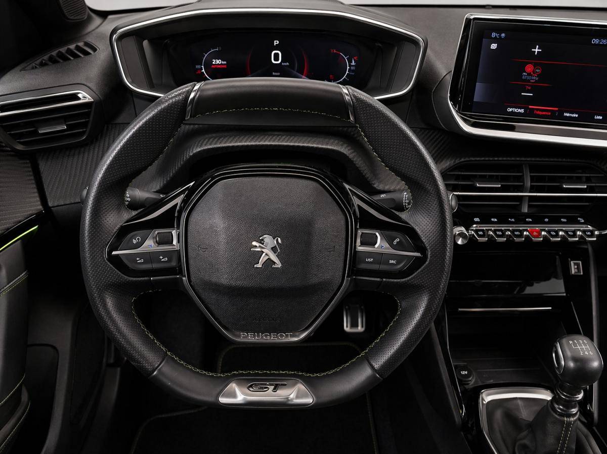 peugeot-208-2020-gasolina-1199cc