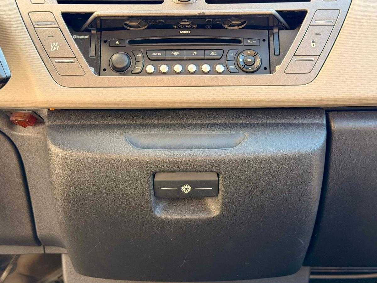 citroen-c4-picasso-2009-diesel-1560cc
