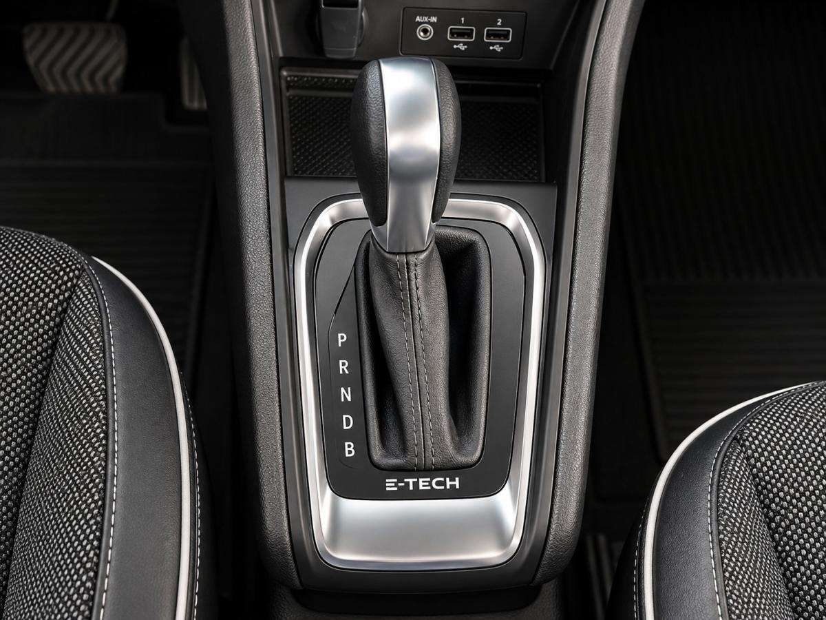 renault-captur-2023-hibrido-a-gasolina-1598cc