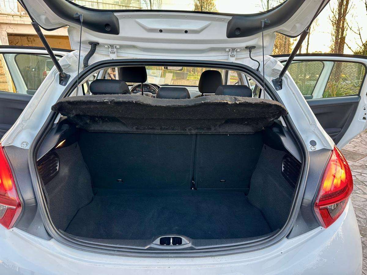 peugeot-208-2015-gasolina-999cc