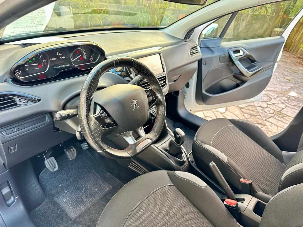 peugeot-208-2015-gasolina-999cc