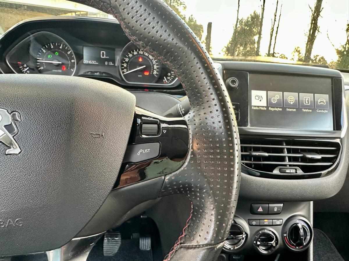 peugeot-208-2015-gasolina-999cc