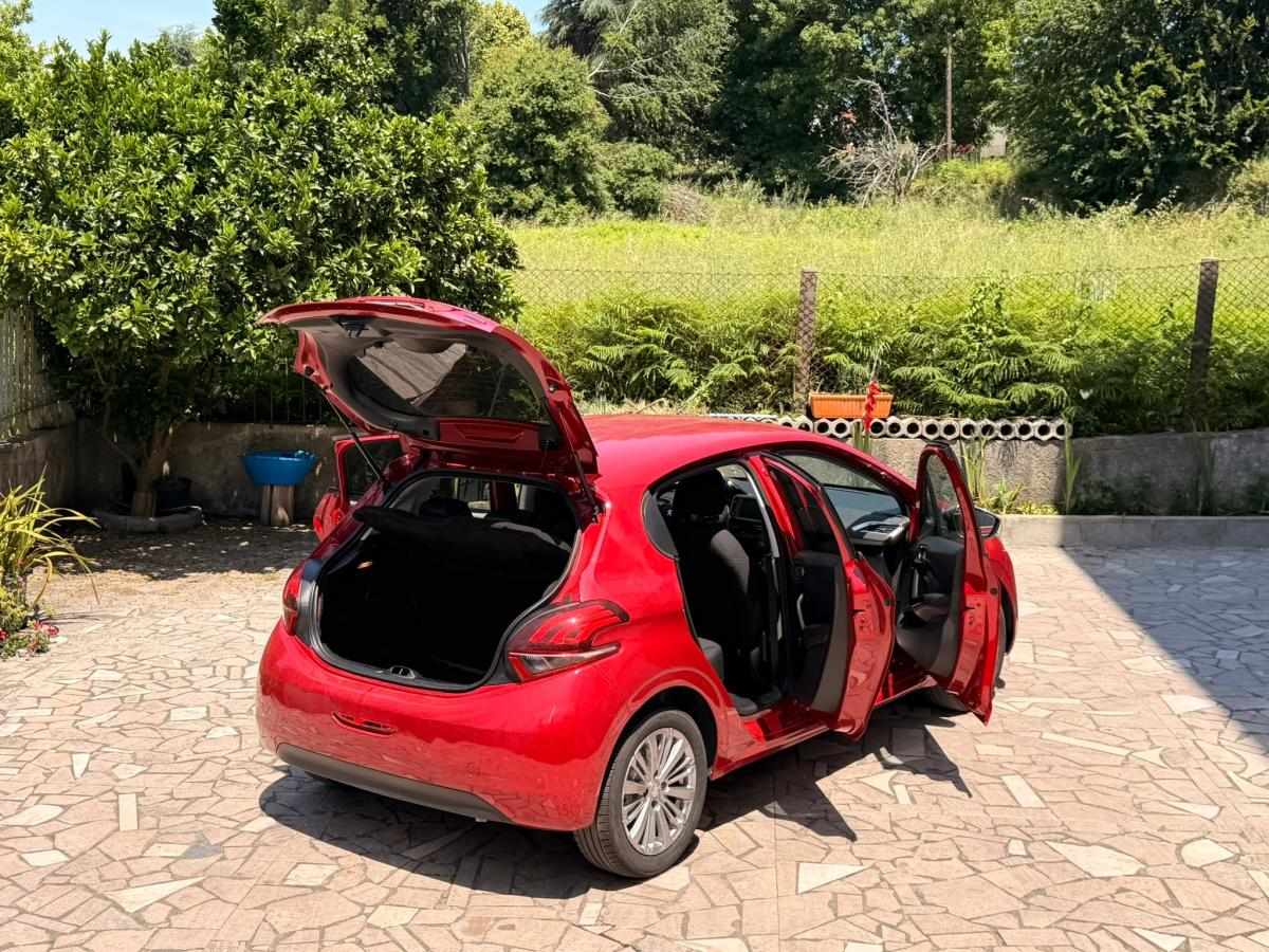 peugeot-208-2017-gasolina-1199cc