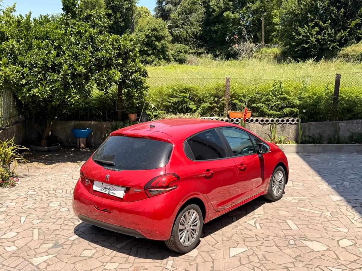 peugeot-208-2017-gasolina-1199cc
