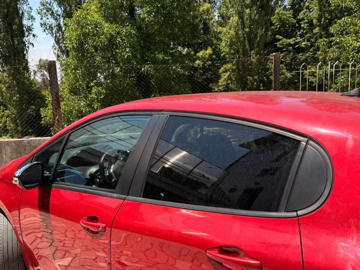 peugeot-208-2017-gasolina-1199cc