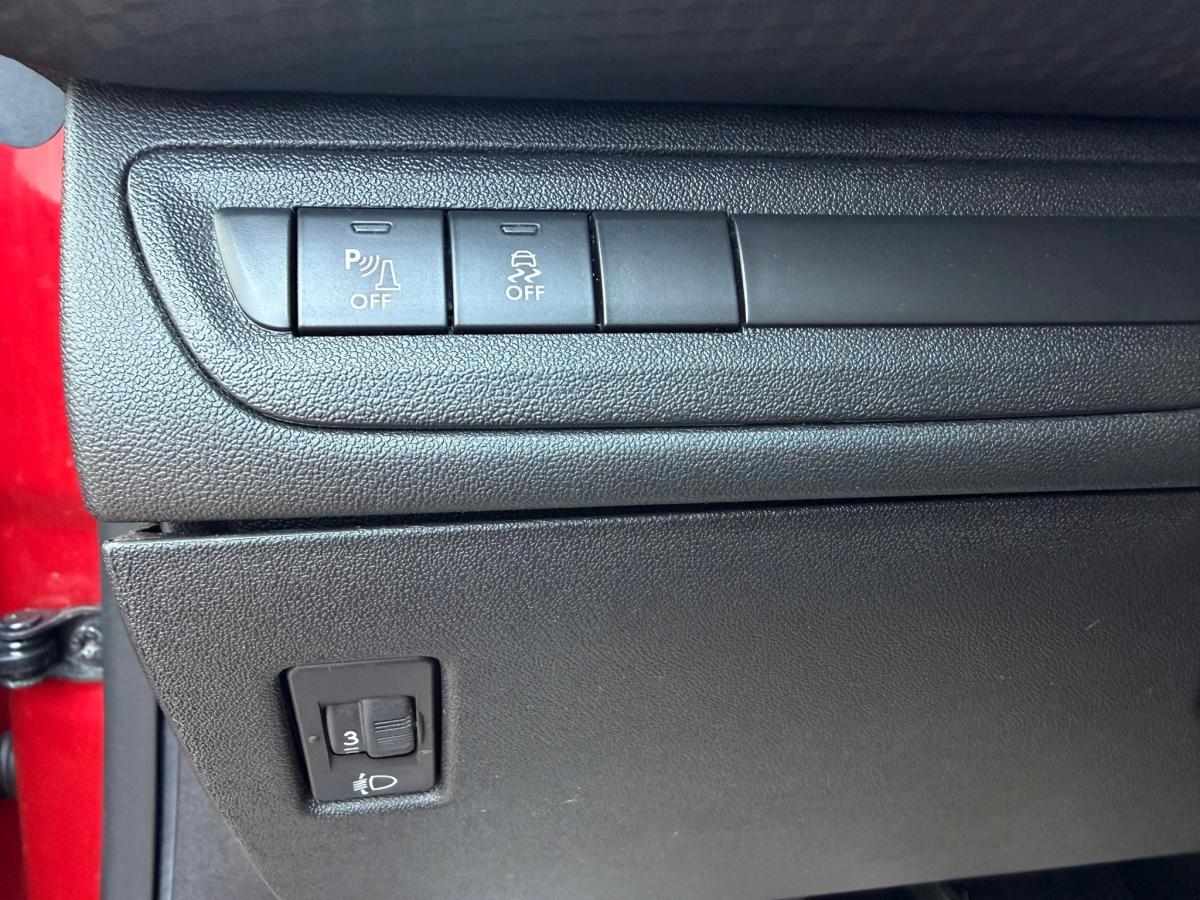 peugeot-208-2017-gasolina-1199cc