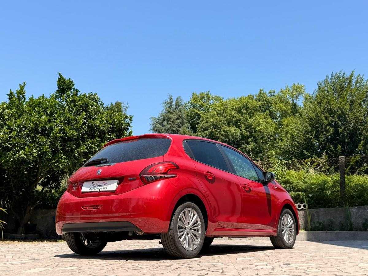 peugeot-208-2017-gasolina-1199cc