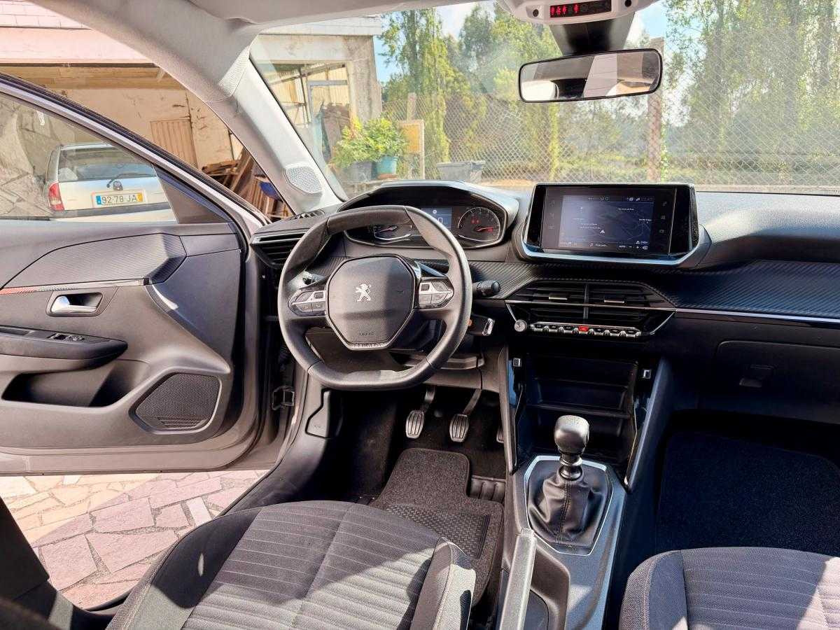 peugeot-208-2020-gasolina-1199cc
