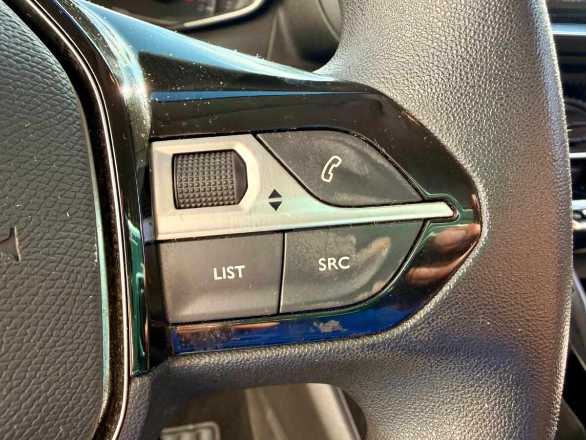 peugeot-208-2020-gasolina-1199cc
