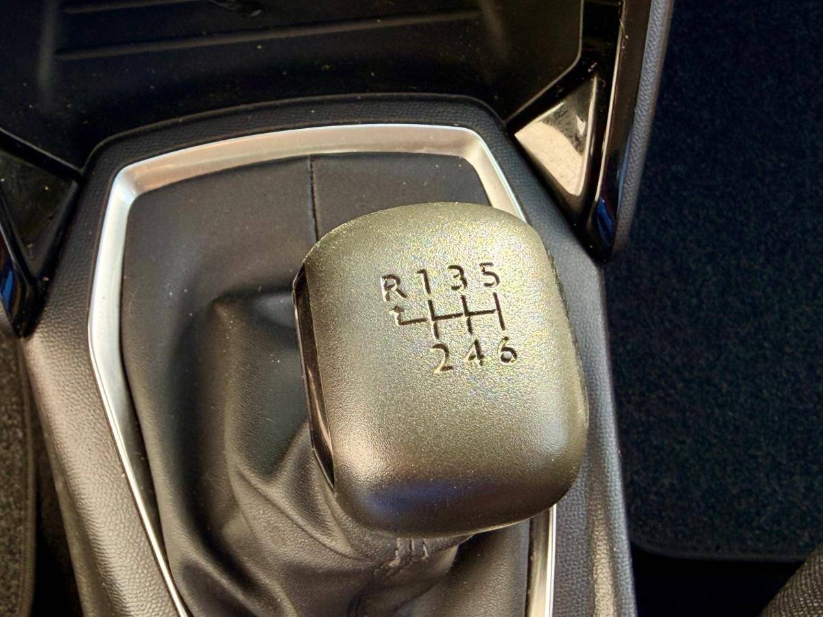 peugeot-208-2020-gasolina-1199cc