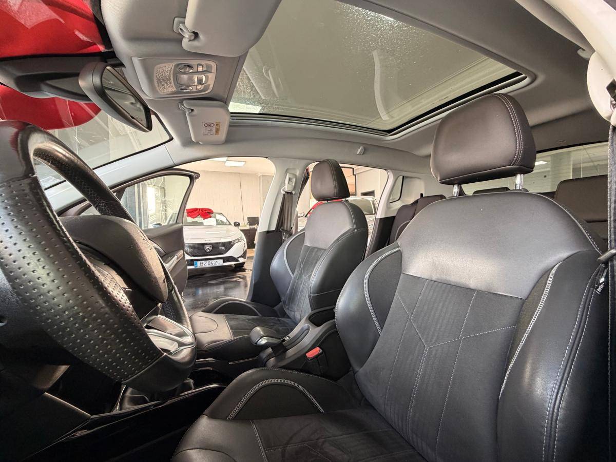 peugeot-2008-2016-gasolina-1199cc