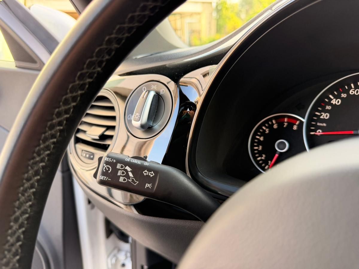 volkswagen-beetle-2012-gasolina-1197cc
