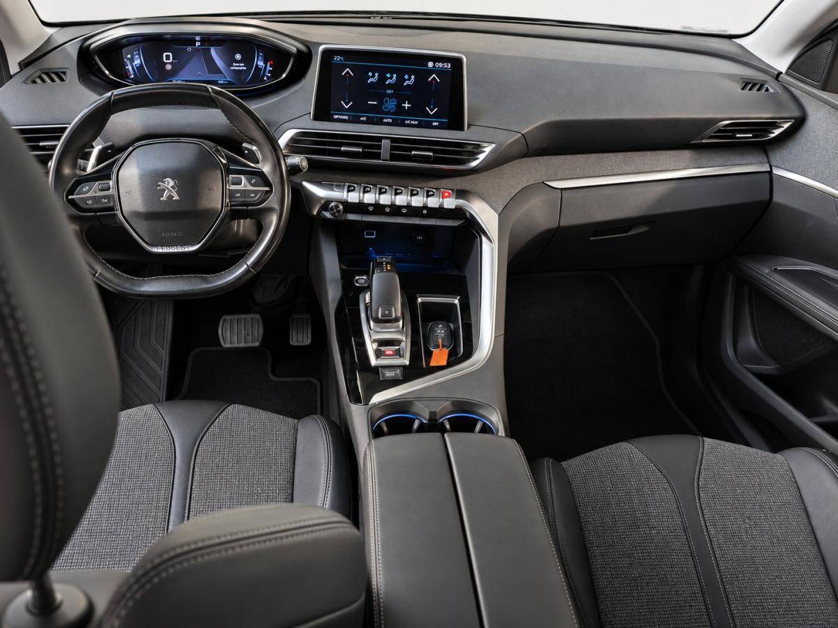 peugeot-5008-2018-gasolina-1199cc