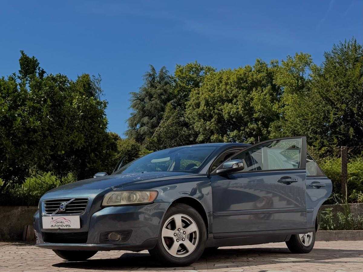 volvo-v50-2008-diesel-1560cc