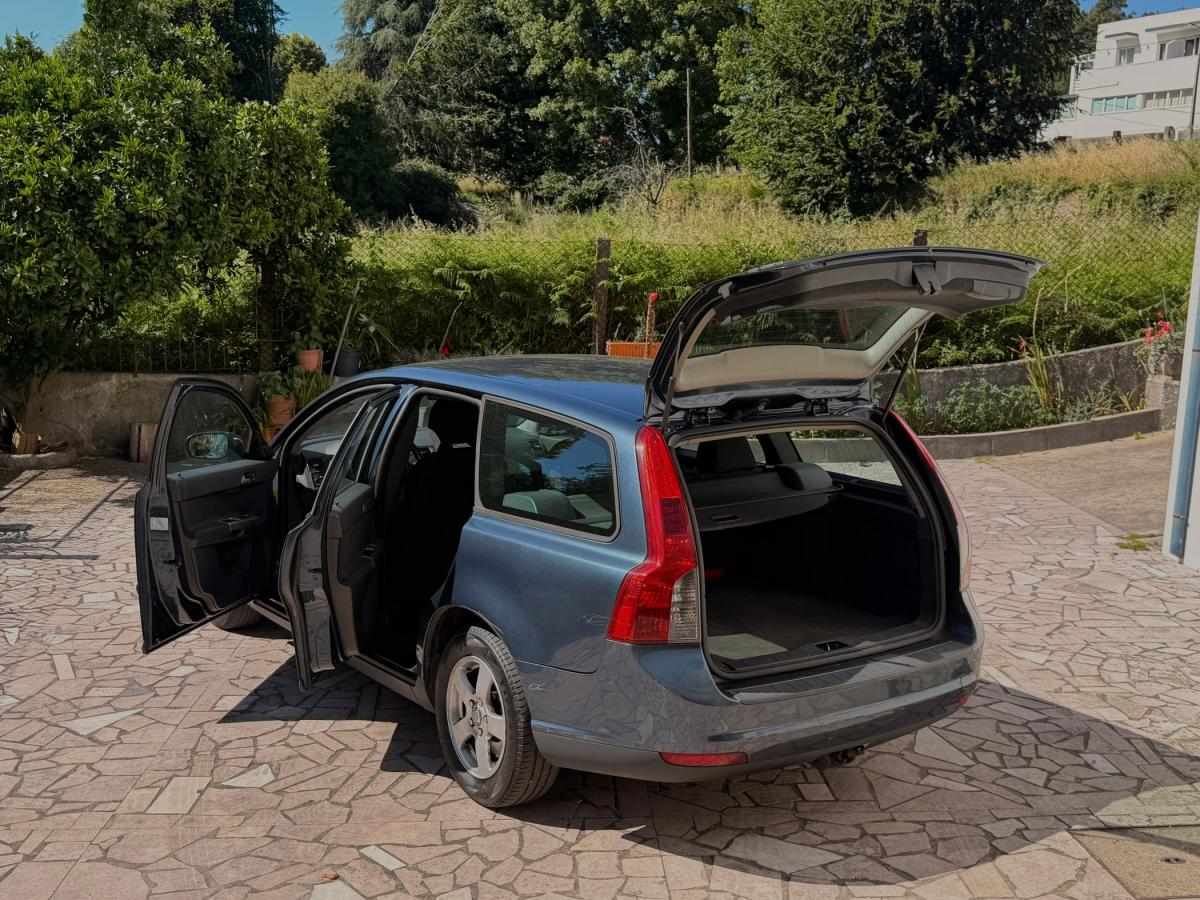 volvo-v50-2008-diesel-1560cc