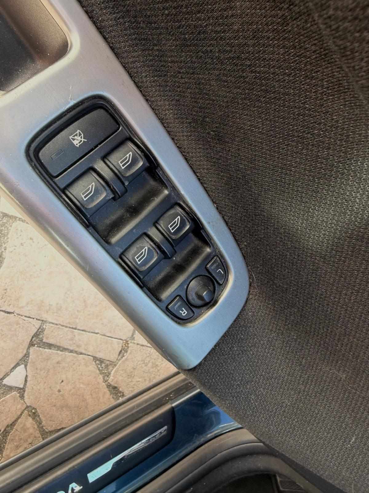 volvo-v50-2008-diesel-1560cc