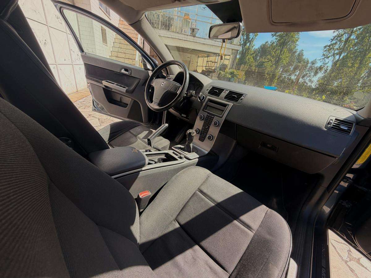 volvo-v50-2008-diesel-1560cc