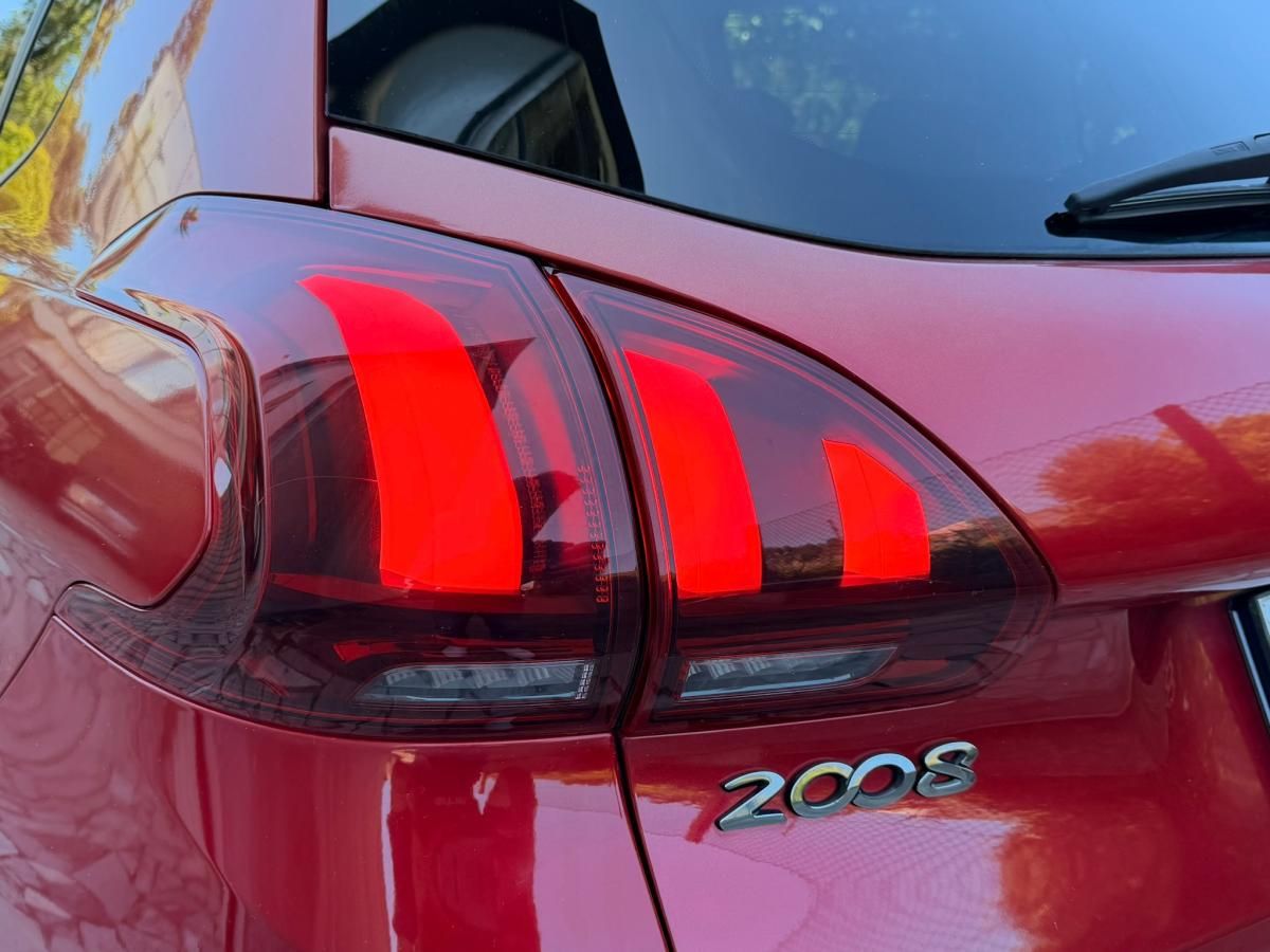 peugeot-2008-2019-gasolina-1199cc