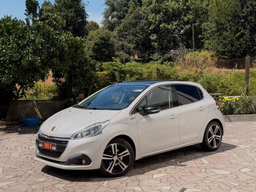 peugeot-208-2017-gasolina-1199cc