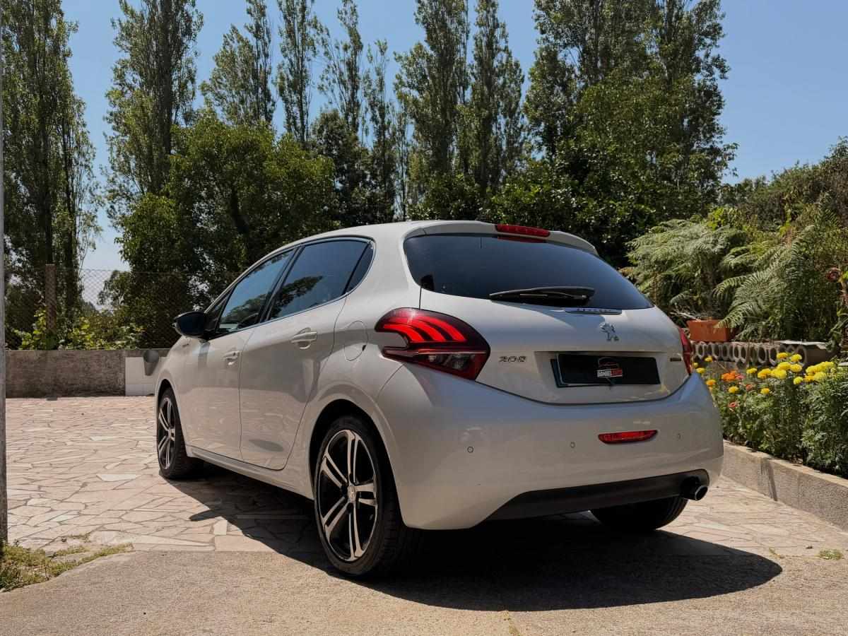 peugeot-208-2017-gasolina-1199cc