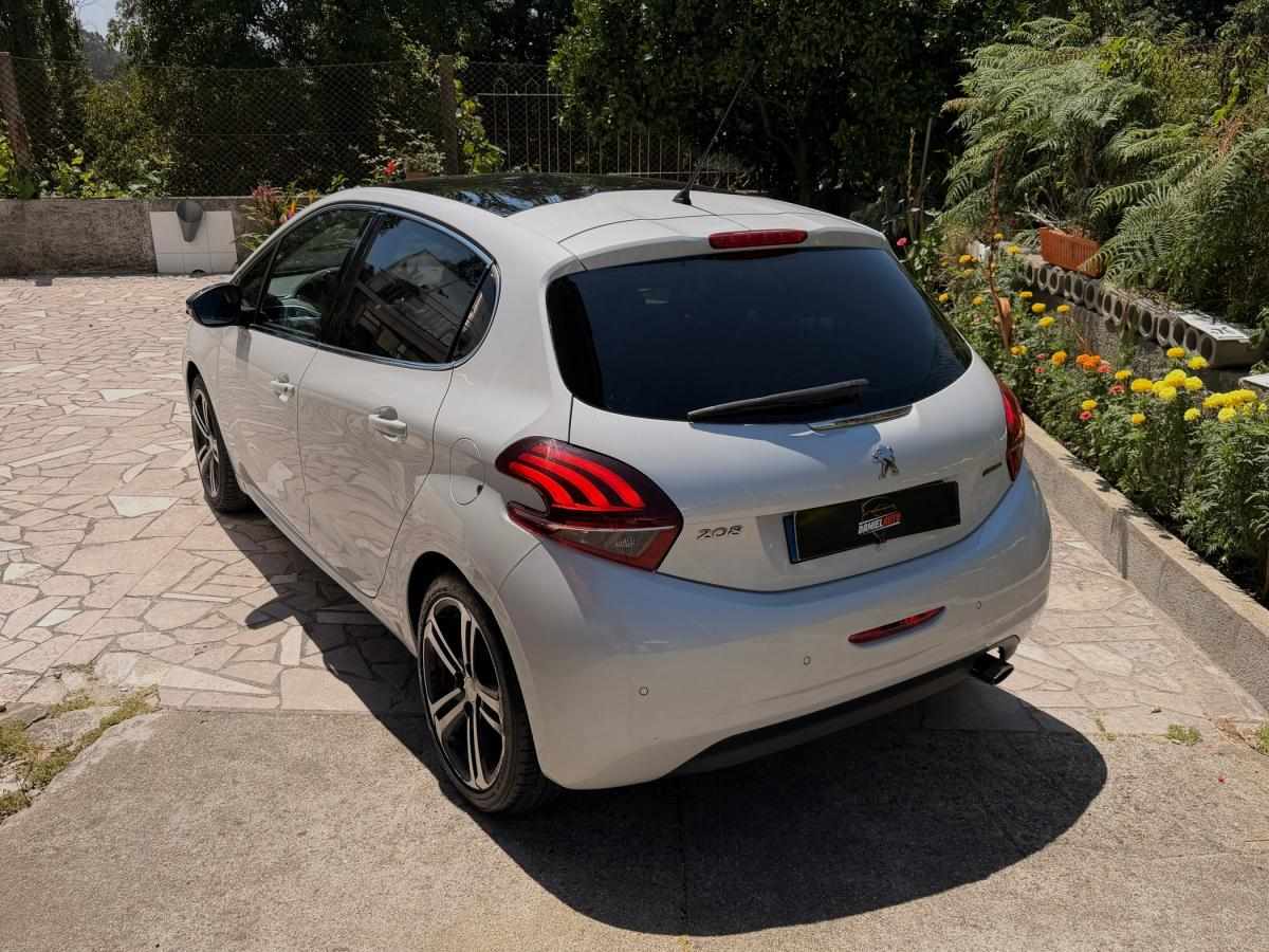 peugeot-208-2017-gasolina-1199cc