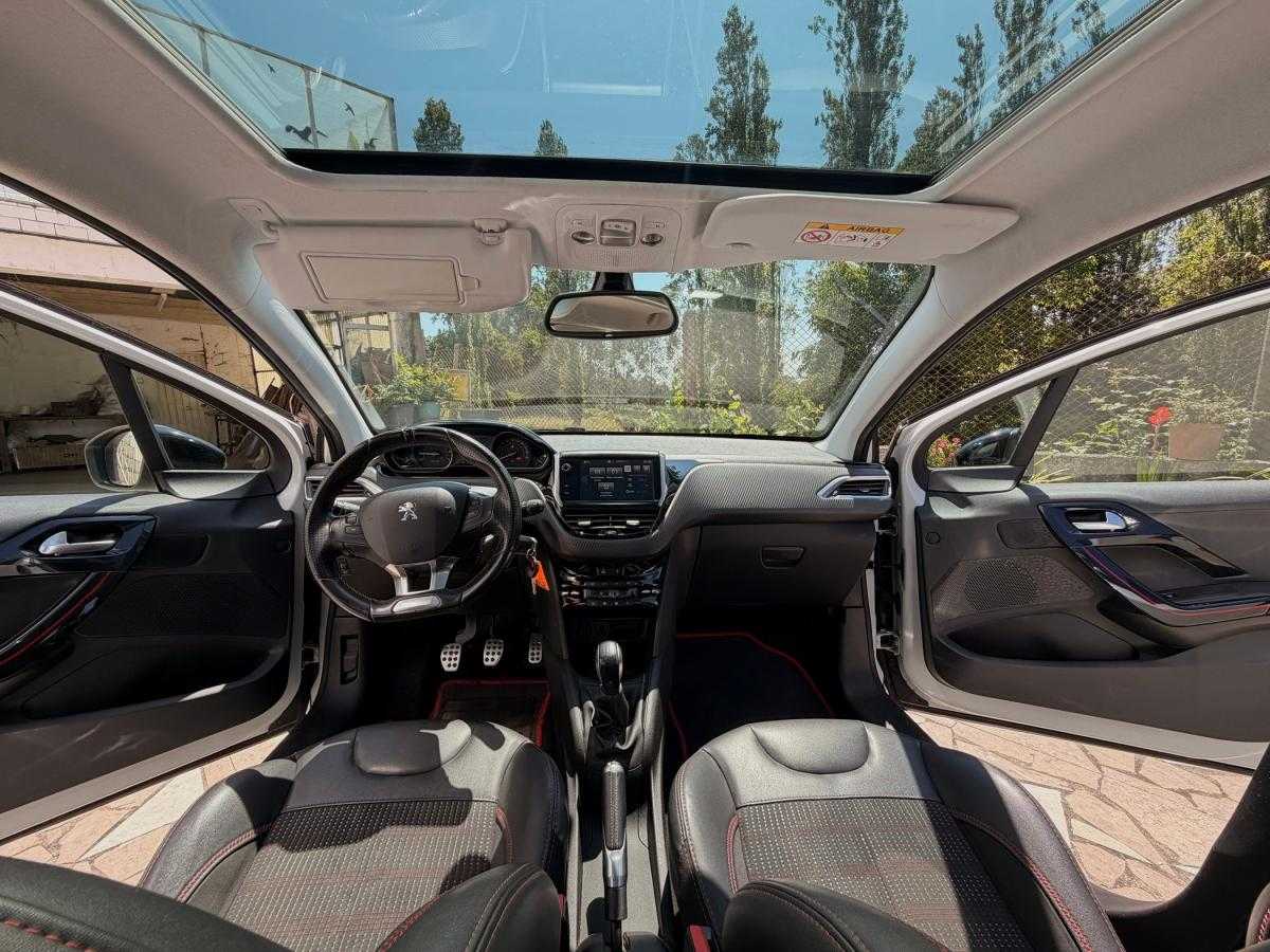 peugeot-208-2017-gasolina-1199cc