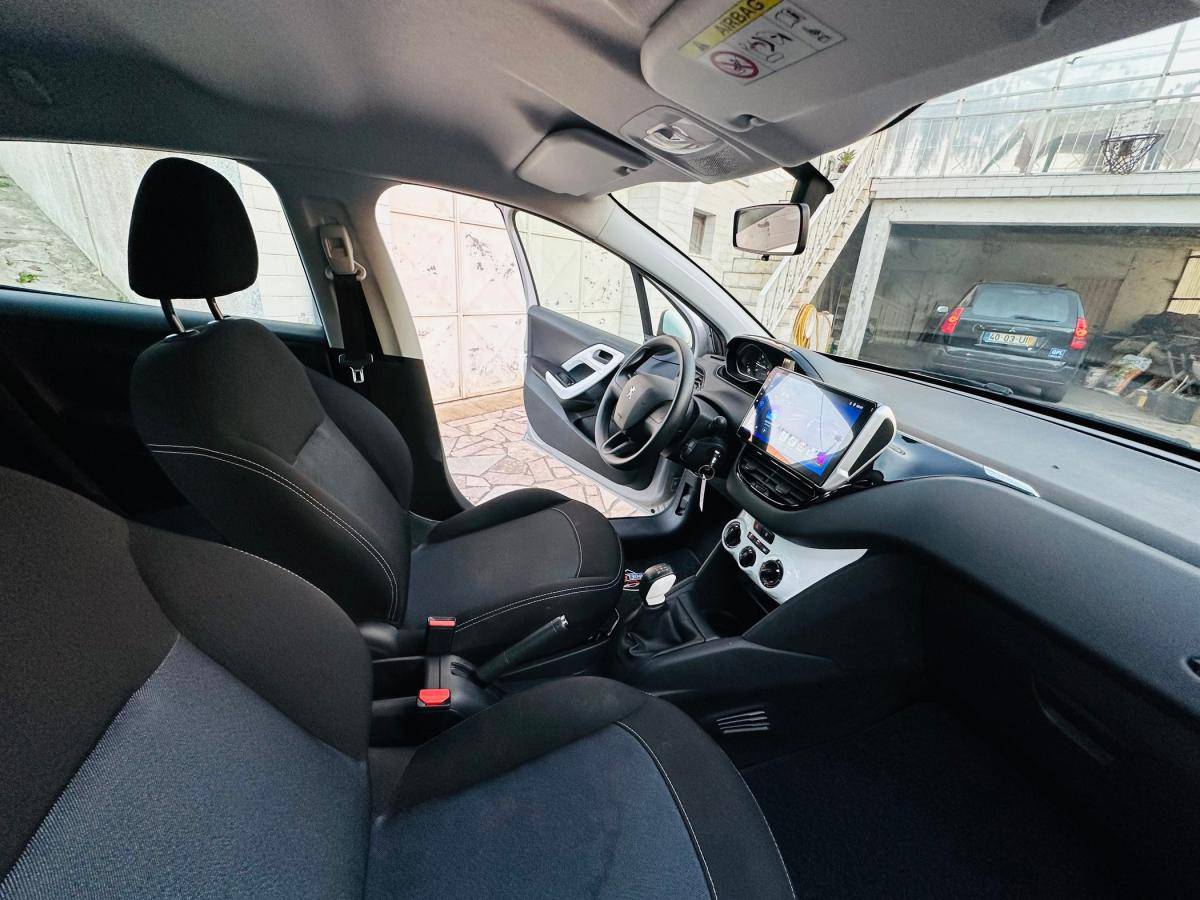 peugeot-208-2018-gasolina-999cc