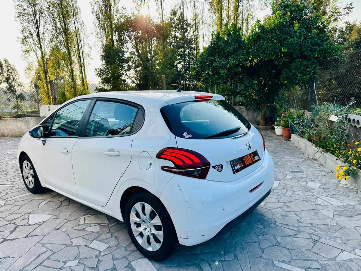 peugeot-208-2017-gasolina-999cc