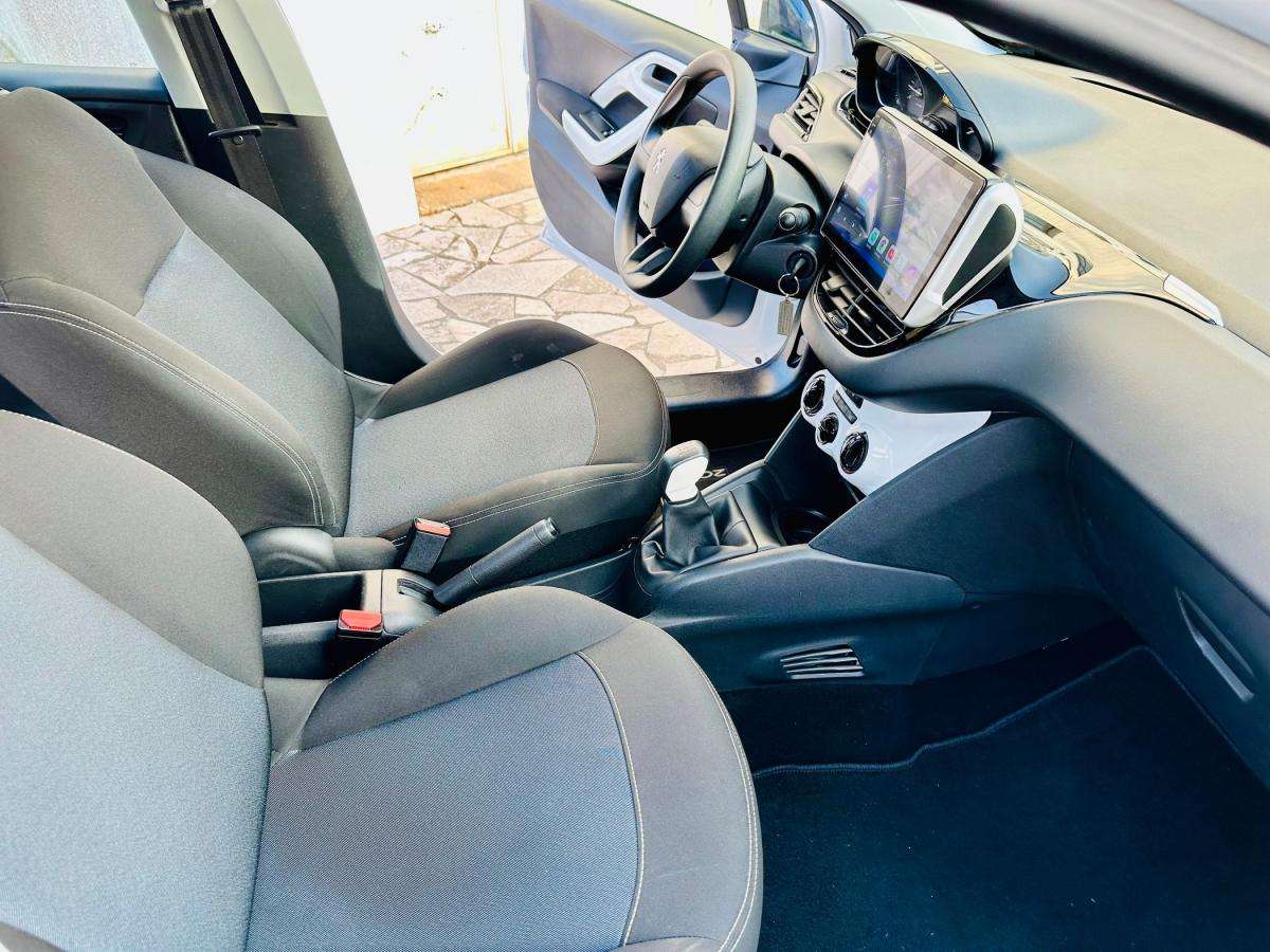 peugeot-208-2017-gasolina-999cc