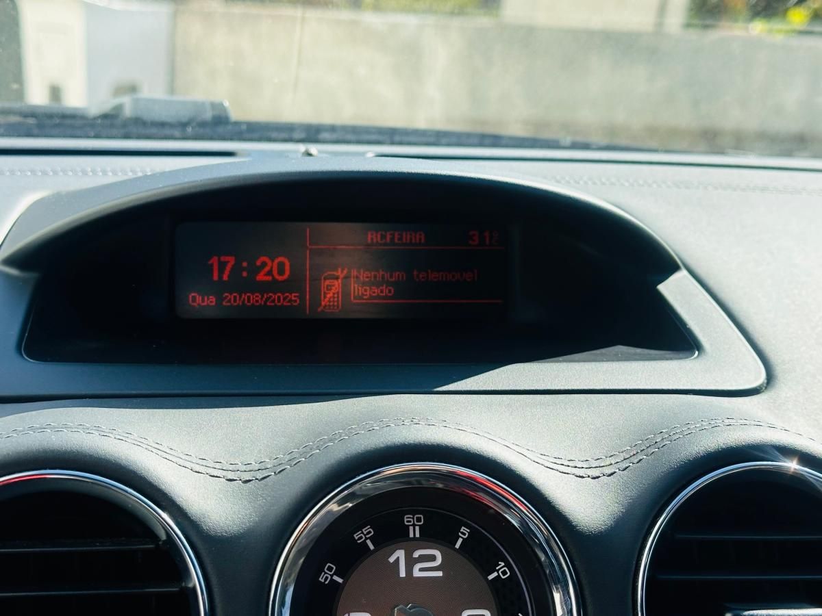 peugeot-rcz-2011-gasolina-1598cc