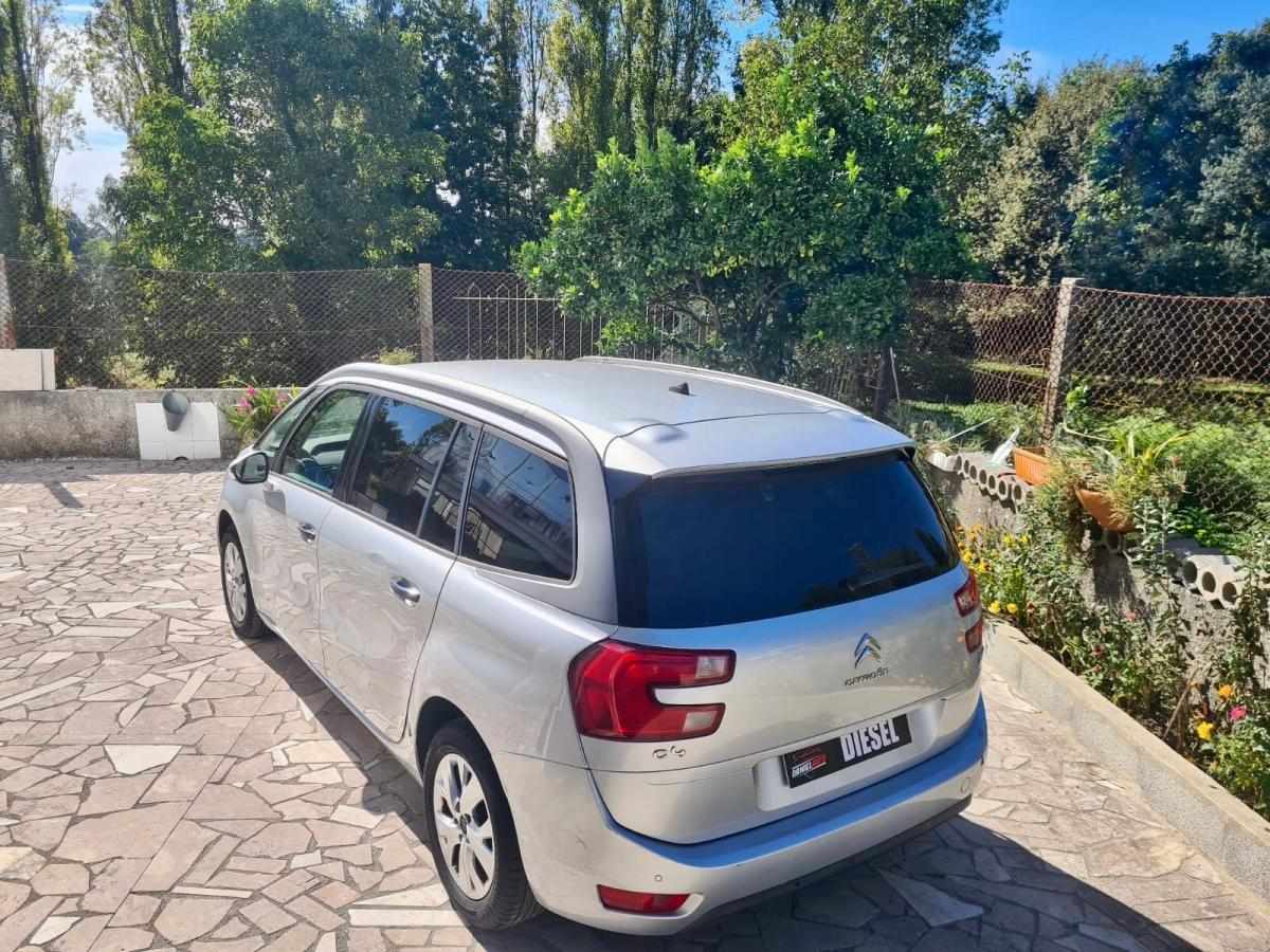 citroen-c4-grand-picasso-2015-diesel-1560cc