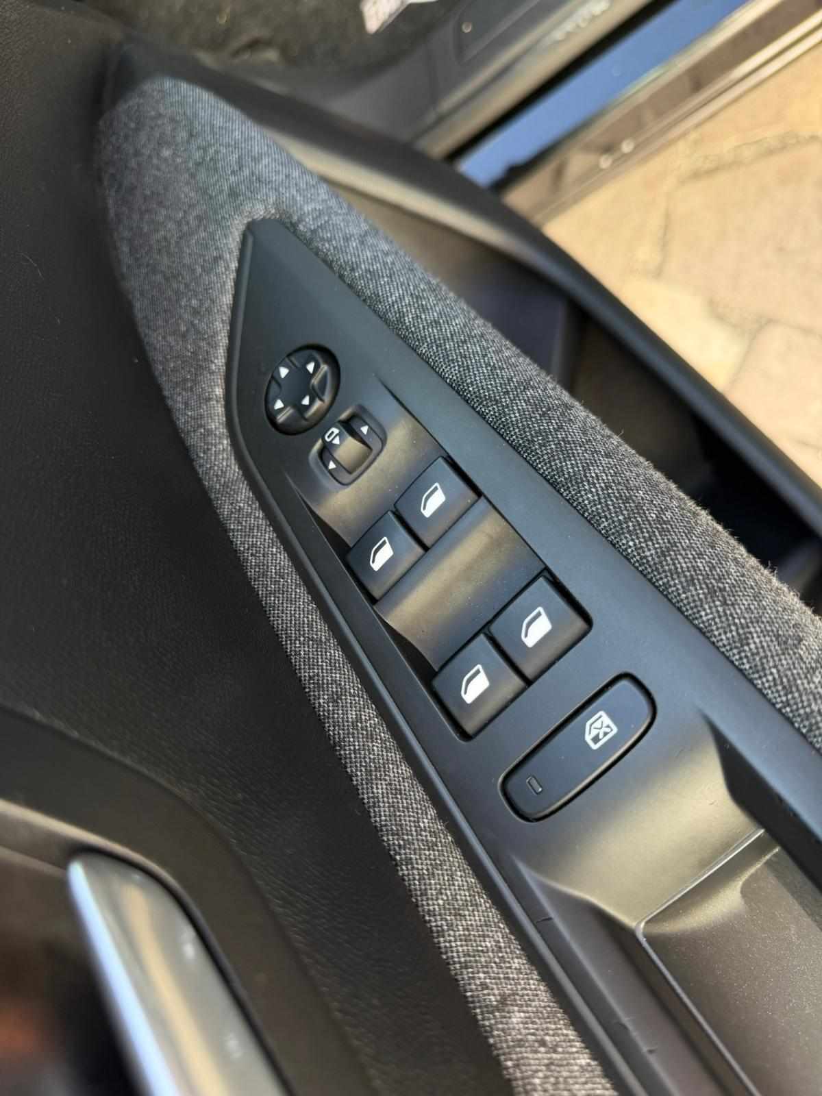 peugeot-3008-2017-gasolina-1199cc