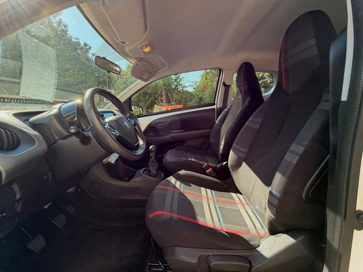 peugeot-108-2014-gasolina-1199cc