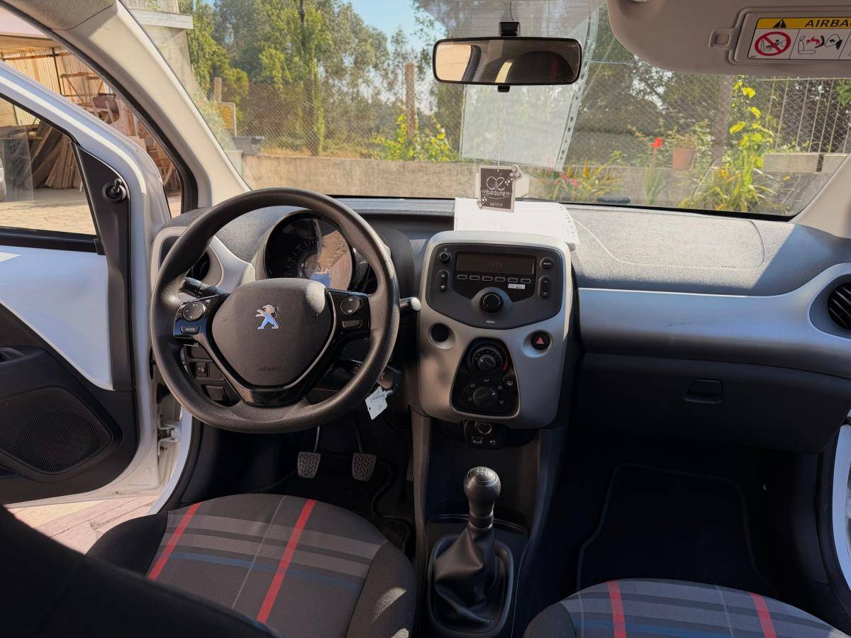 peugeot-108-2014-gasolina-1199cc