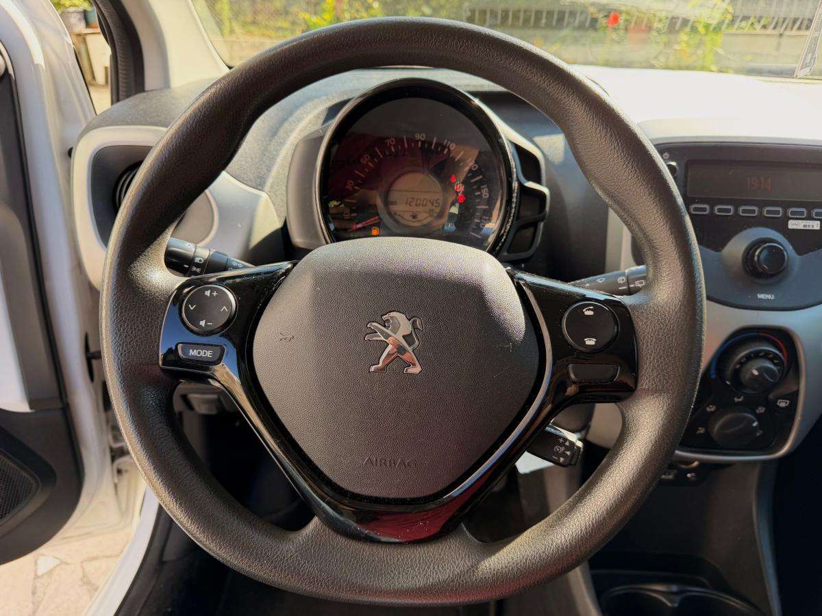 peugeot-108-2014-gasolina-1199cc