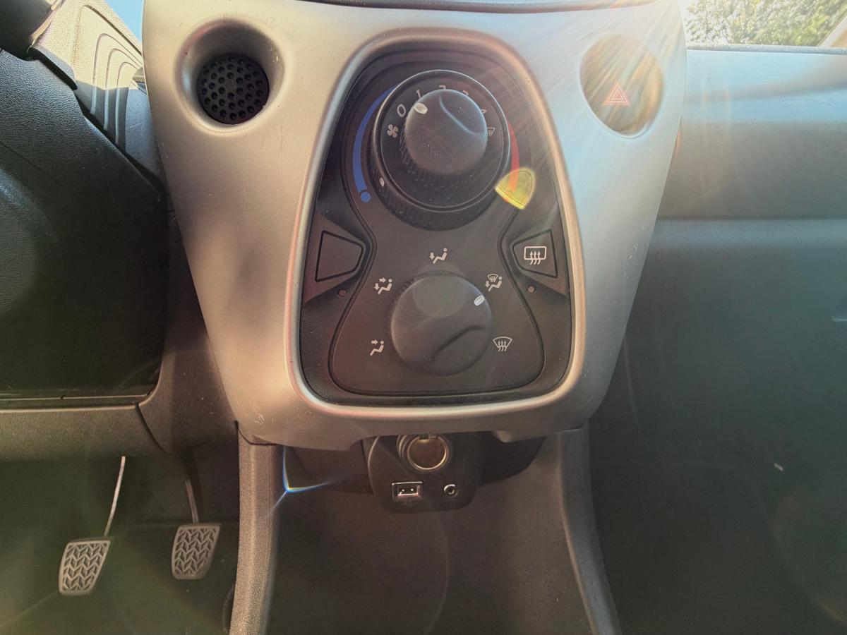 peugeot-108-2014-gasolina-1199cc