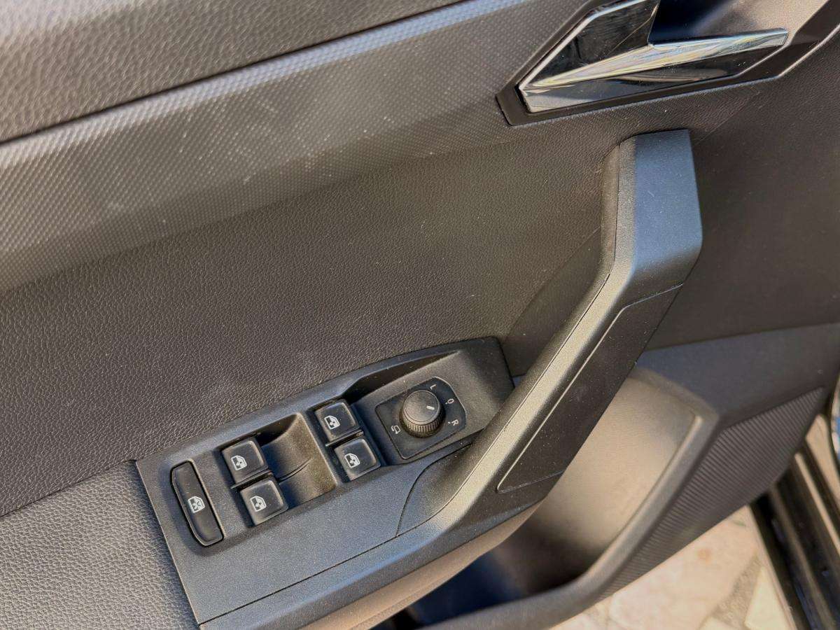 seat-ibiza-2018-gasolina-999cc