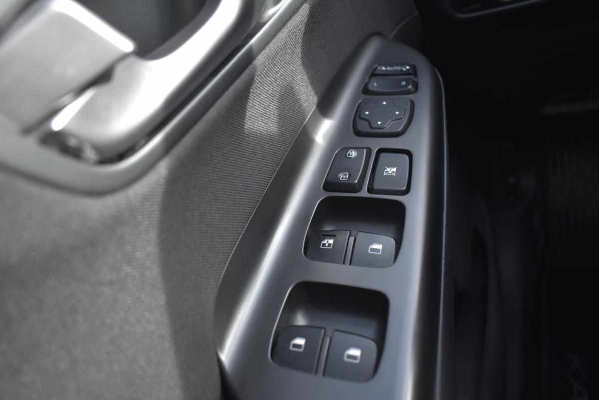 hyundai-kauai-1-0-120cv-2021-gasolina-998cc