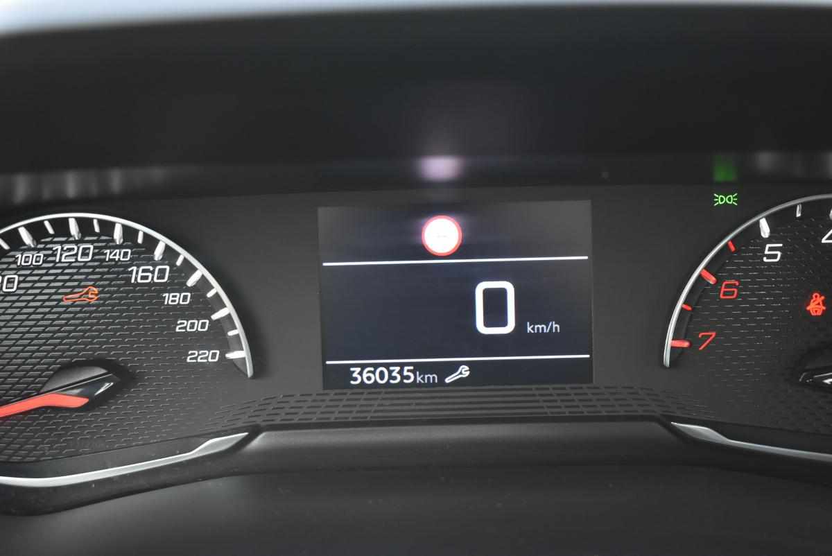 peugeot-208-1-2-puretech-2024-gasolina-1199cc