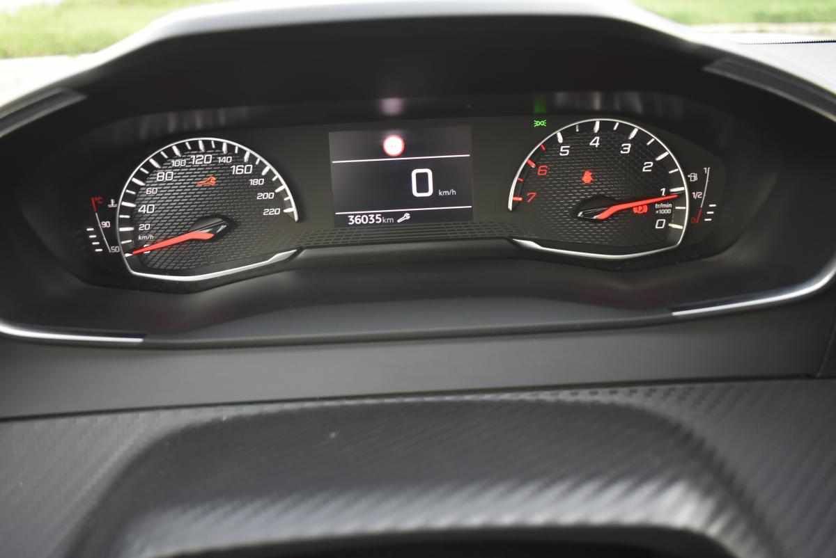 peugeot-208-1-2-puretech-2024-gasolina-1199cc